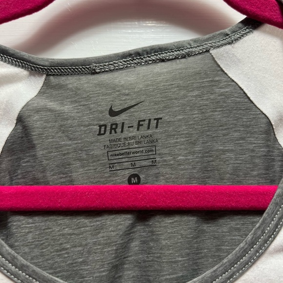 Nike Women's White Long Sleeve Dri-Fit Shirt Grey w Metallic Detail Size Medium - Picture 2 of 5